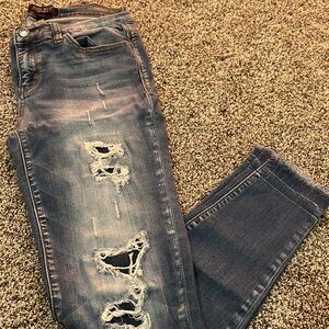 Judy blue distressed skinny jeans size 7/28